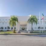 Fachada_del hotel_Wyndham_Garden_Playa_del_Carmen